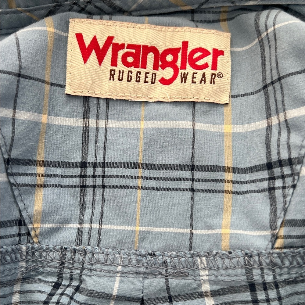 Rugged Wear Wrangler Wrinkle Resist Blue Ridge Plaid Button-Down Shirt - Size L - Picture 3 of 7